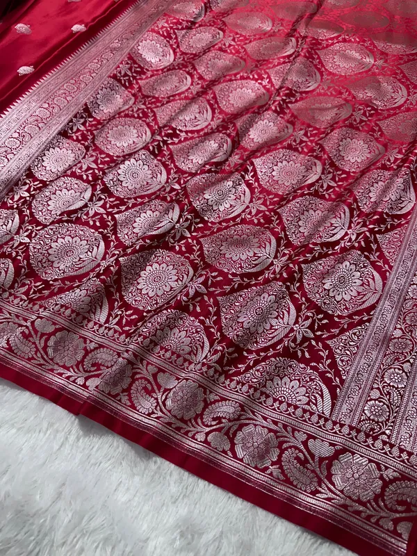 Royal_Maharani_Red_Banarasi_Silk_Saree