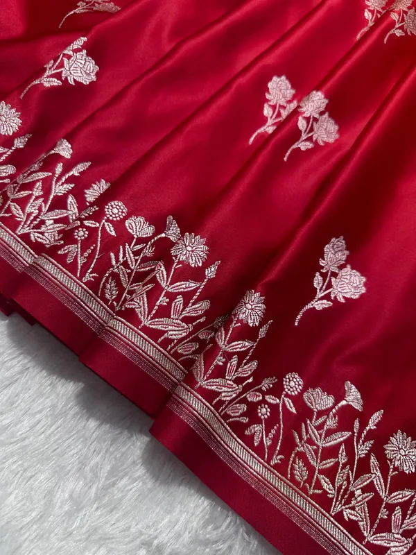 Royal_Maharani_Red_Banarasi_Silk_Saree