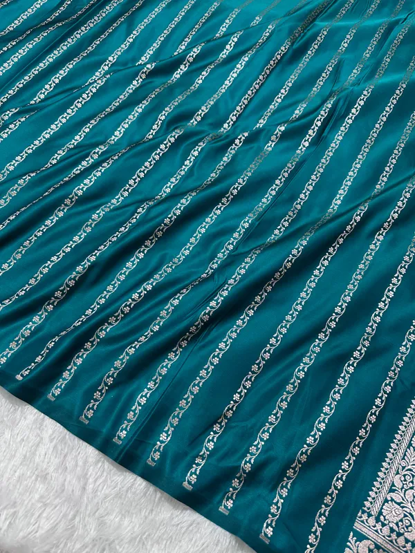 Royal_Ocean_Teal_Banarasi_Silk_Saree