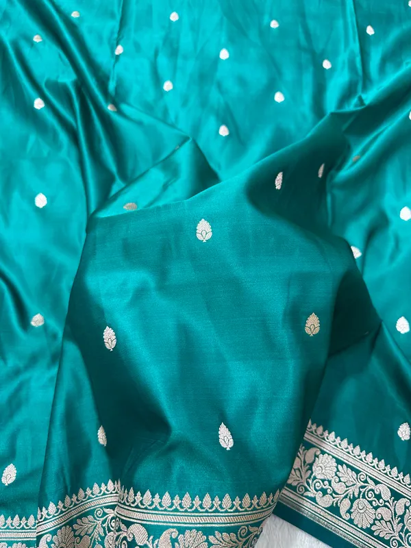Royal_Ocean_Teal_Banarasi_Silk_Saree