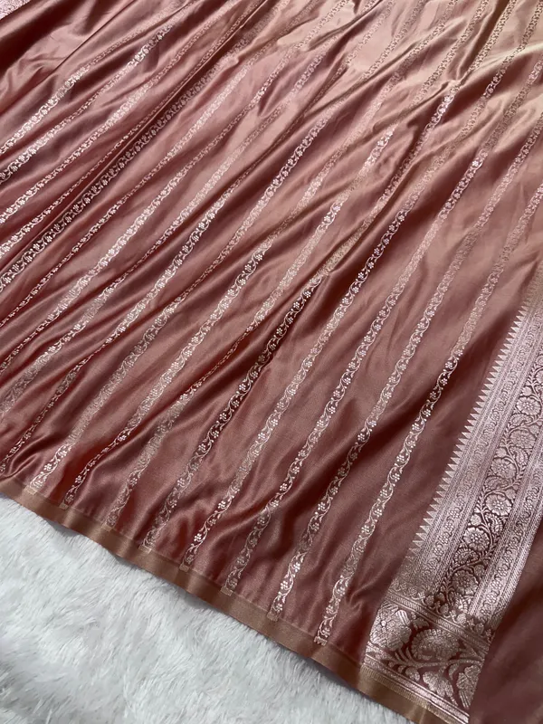 Dusty_Rose_Pink_Banarasi_Silk_Saree