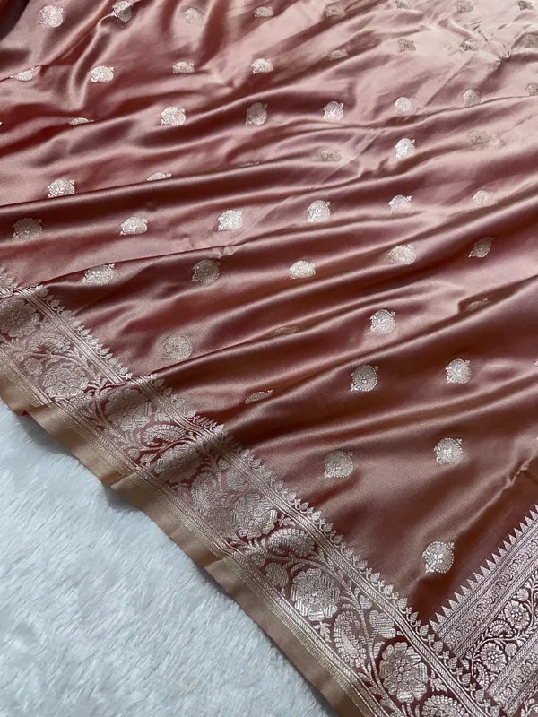 Dusty_Rose_Pink_Banarasi_Silk_Saree