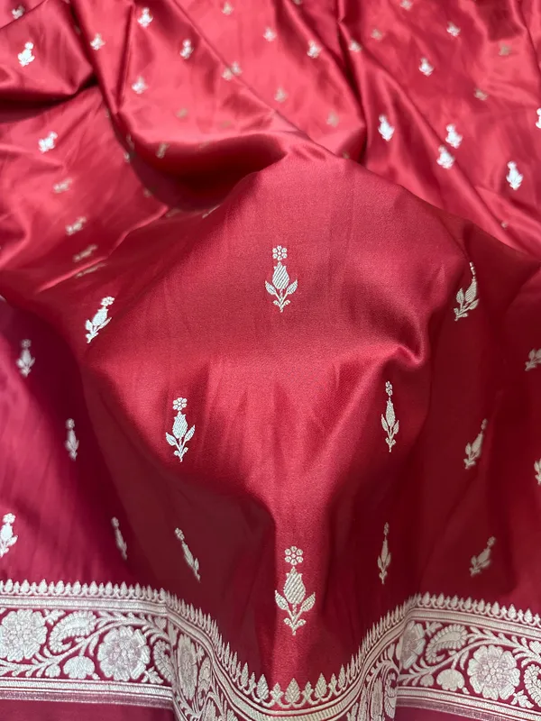 Royal_Bridal_Red_Banarasi_Silk_Saree