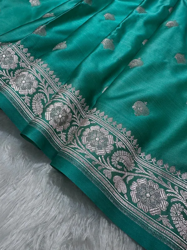Elegant_Sea_Green_Banarasi_Silk_Saree
