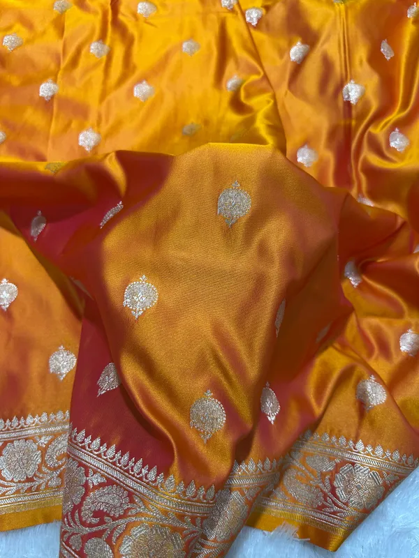 Premium_Mustard_Gold_Banarasi_Silk_Saree_With_Elegant_Double_Zari_Buti_Border