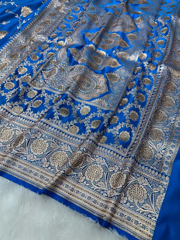 Royal_Blue_Pure_Katan_Silk_Banarasi_Saree_With_Intricate_Floral_Jaal_And_Traditional_Copper_Zari_Weaved_Border
