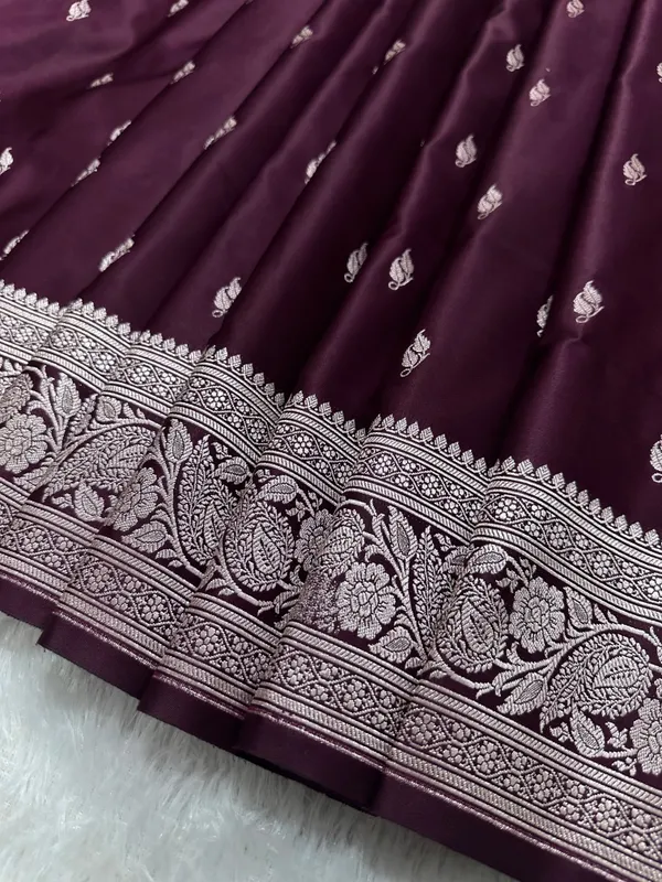 Deep_Plum_Katan_Silk_Banarasi_Saree_With_Heritage_Copper_Zari_Kalka_Bel_Border_And_Intricate_Leaf_Sprigs