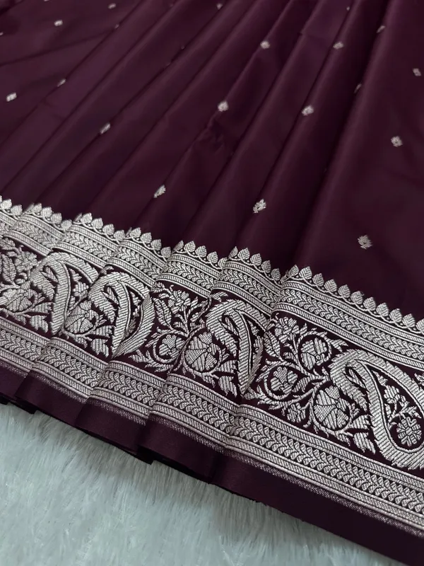 Deep_Wine_Katan_Silk_Banarasi_Saree_With_Traditional_Paisley_Border_And_Shimmering_Copper_Zari_Micro_Butis