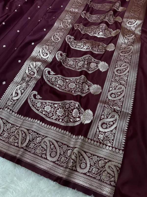 Deep_Wine_Katan_Silk_Banarasi_Saree_With_Traditional_Paisley_Border_And_Shimmering_Copper_Zari_Micro_Butis