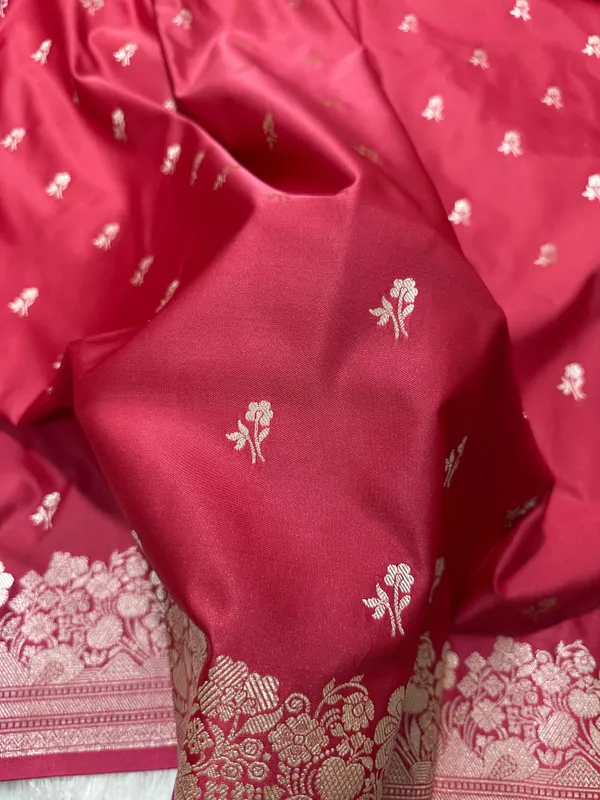 Deep_Cherry_Katan_Silk_Banarasi_Saree_With_Fine_Antique_Copper_Zari_Arch_Bell_Jhallar_Border