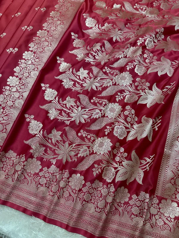 Deep_Cherry_Katan_Silk_Banarasi_Saree_With_Fine_Antique_Copper_Zari_Arch_Bell_Jhallar_Border