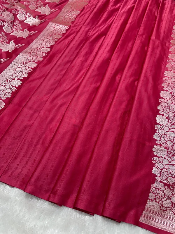 Deep_Cherry_Katan_Silk_Banarasi_Saree_With_Fine_Antique_Copper_Zari_Arch_Bell_Jhallar_Border