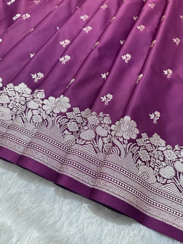Purple_Katan_Silk_Banarasi_Saree_With_Fine_Antique_Copper_Zari_Arch_Bell_Jhallar_Border