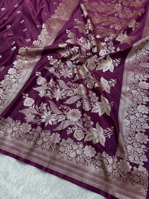 Purple_Katan_Silk_Banarasi_Saree_With_Fine_Antique_Copper_Zari_Arch_Bell_Jhallar_Border