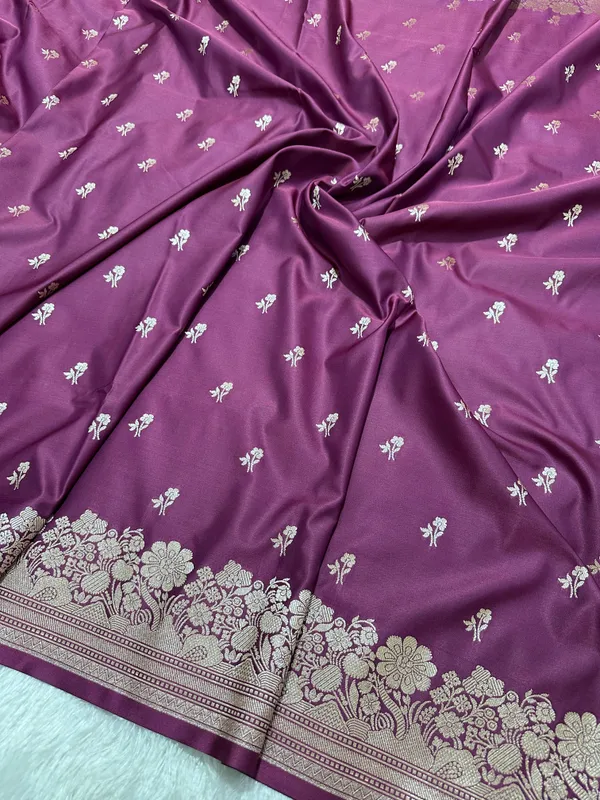 Purple_Katan_Silk_Banarasi_Saree_With_Fine_Antique_Copper_Zari_Arch_Bell_Jhallar_Border