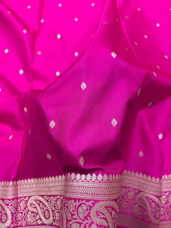 Rose_Pink_Katan_Silk_Banarasi_Saree_With_Traditional_Paisley_Border_And_Shimmering_Copper_Zari_Micro_Butis_Copy