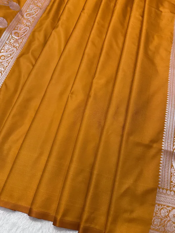 Mustard_Orange_Katan_Silk_Banarasi_Saree_With_Classic_Copper_Zari_Kalka_Bel_Border_And_Sleek_Micro_Butis