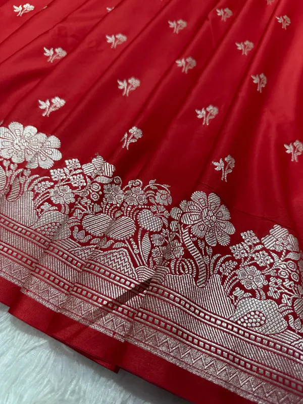 Crimson_Red_Katan_Silk_Banarasi_Saree_With_Fine_Antique_Copper_Zari_Arch_Bell_Jhallar_Border
