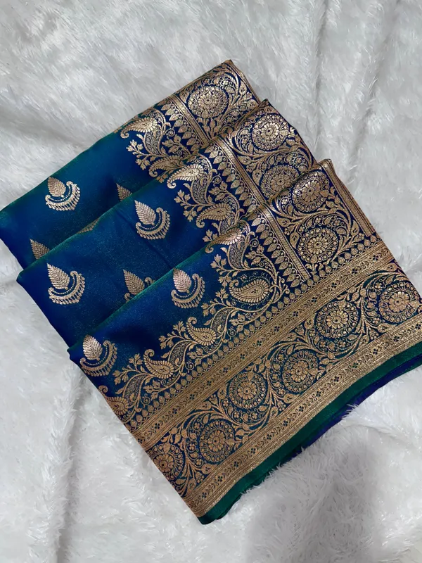 Peacock_Dual_Tone_Satin_Silk_Banarasi_Saree_With_Royal_Guldasta_Chakra_Border_And_Bold_Gold_Panna_Butis