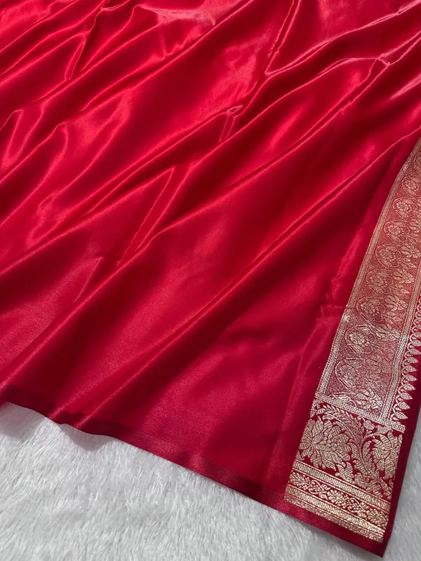 Crimson_Red_Satin_Silk_Banarasi_Saree_With_Royal_Floral_Jhallar_Border_And_Elegant_Kalka_Floral_Jaal_Butis