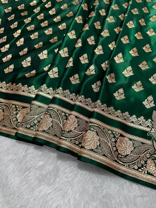 Bottle_Green_Satin_Silk_Banarasi_Saree_With_Royal_Meena_Floral_Border_And_Traditional_Diamond_Kalka_Butis
