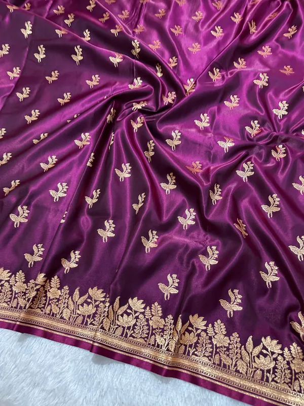 Deep_Wine_Satin_Silk_Banarasi_Saree_With_Elegant_Lotus_Bunch_Border_And_Floral_Vine_Butis