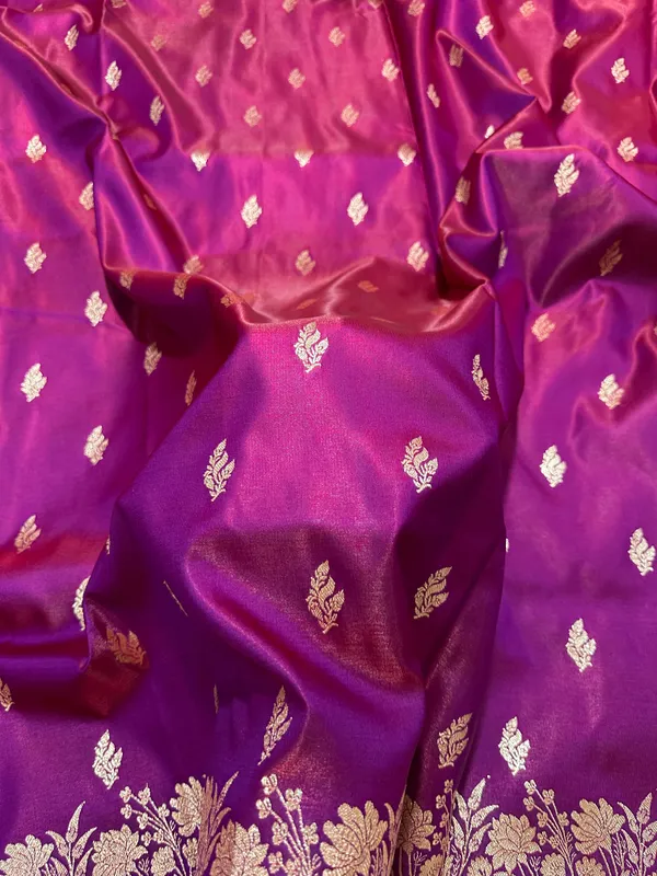 Wine_Satin_Silk_Banarasi_Saree_With_Delicate_Floral_Arch_Border_And_Bold_Gold_Panna_Butis