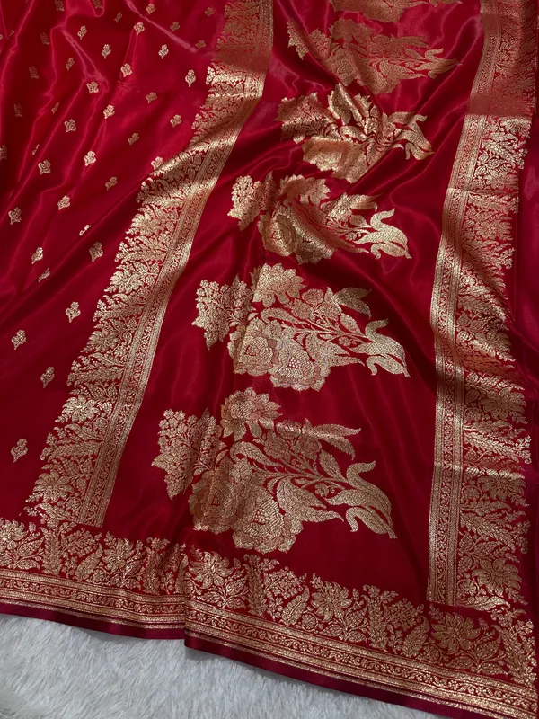 Elegant_Crimson_Red_Satin_Silk_Banarasi_Saree_With_Delicate_Floral_Arch_Border_And_Traditional_Kalka_Butis
