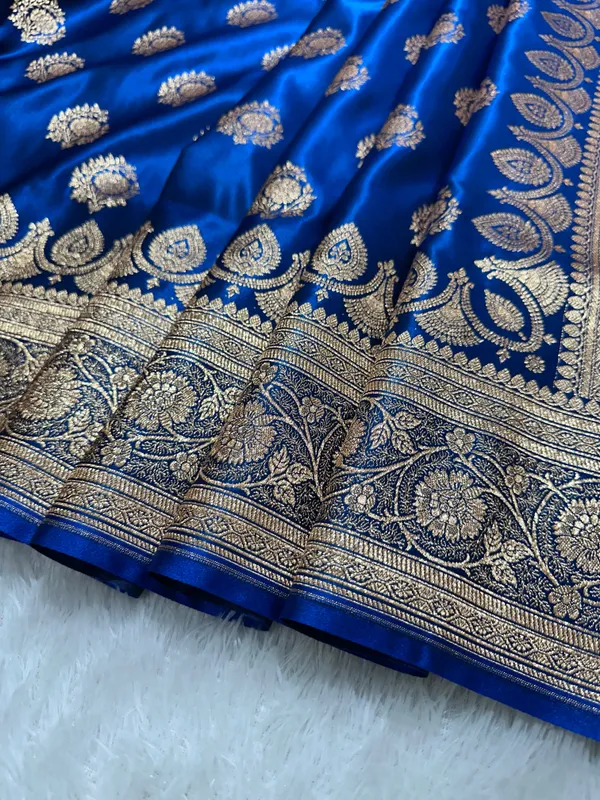 Bridal_Maroon_Satin_Silk_Banarasi_Saree_With_Royal_Floral_Jhallar_Border_And_Traditional_Kalka_Floral_Sprig_Body_Work_Copy