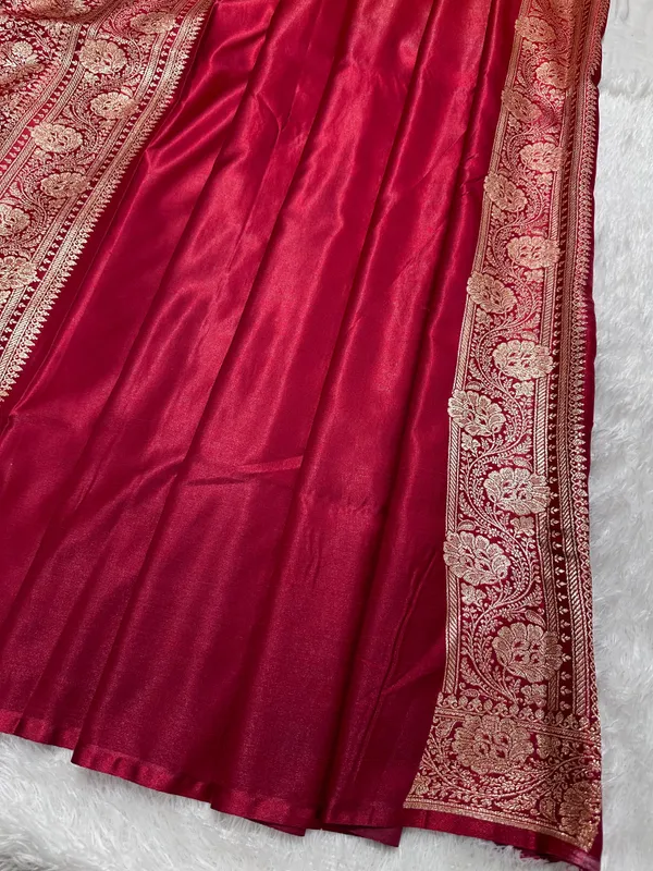 Elegant_Maroon_Satin_Silk_Banarasi_Saree_With_Ornate_Floral_Vine_Border_And_Full_Jaal_Body_Work