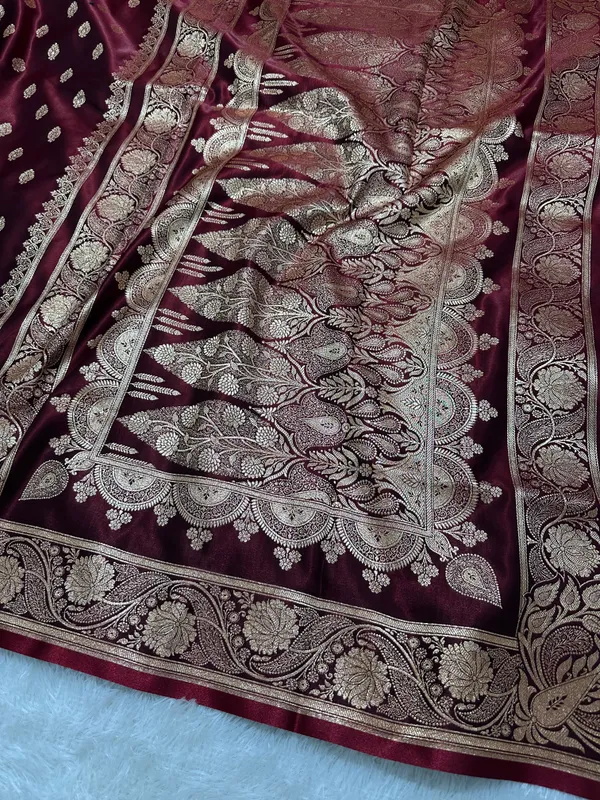 Bridal_Wine_Maroon_Satin_Silk_Banarasi_Saree_With_Royal_Meena_Floral_Border_And_Traditional_Diamond_Kalka_Butis