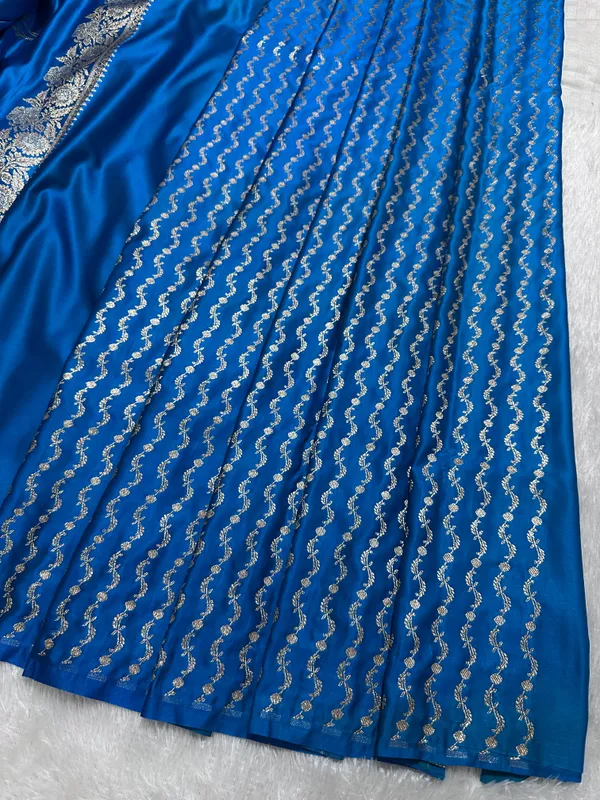 Elegant_Firozi_Blue_Katan_Silk_Banarasi_Saree_With_Delicate_Floral_Arch_Border_And_Traditional_Bouquet_Leaf_Butis