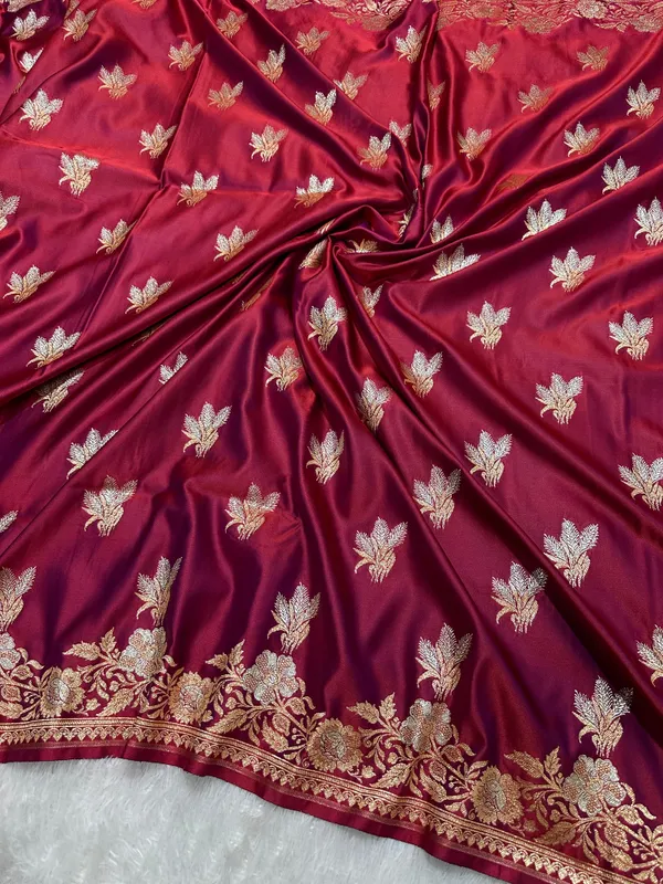 Elegant_Wine_Purple_Katan_Silk_Banarasi_Saree_With_Delicate_Floral_Arch_Border_And_Traditional_Bouquet_Leaf_Butis