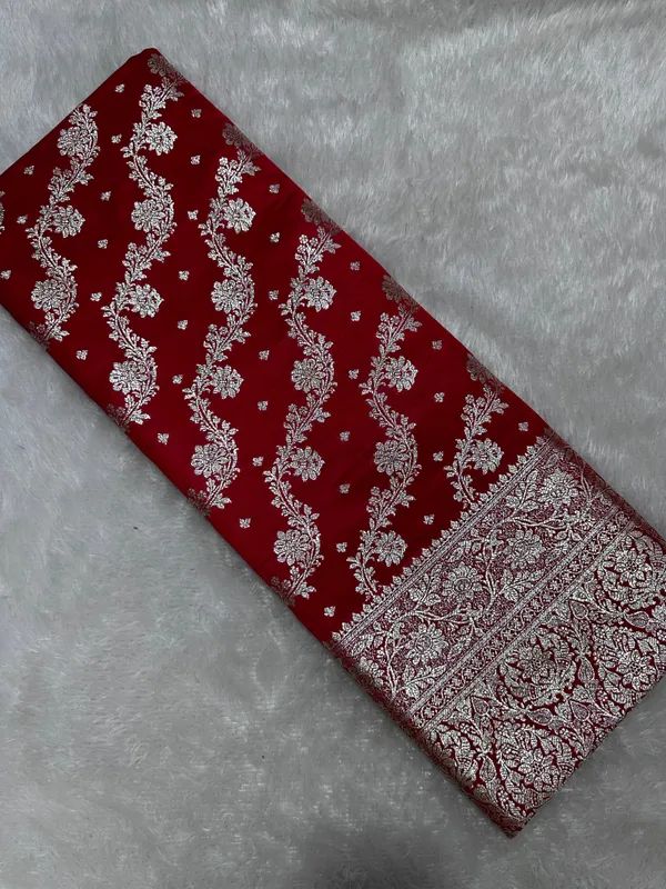 Elegant_Crimson_Red_Katan_Silk_Banarasi_Saree_With_Royal_Floral_Vine_Pallu_And_Vertical_Wavy_Bel_Work