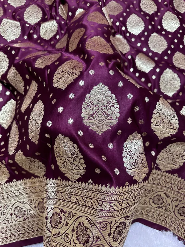 Premium_Royal_Wine_Katan_Silk_Banarasi_Saree_With_Elaborate_Kalka_Border_And_Traditional_Paisa_Butis