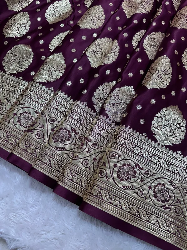 Premium_Royal_Wine_Katan_Silk_Banarasi_Saree_With_Elaborate_Kalka_Border_And_Traditional_Paisa_Butis