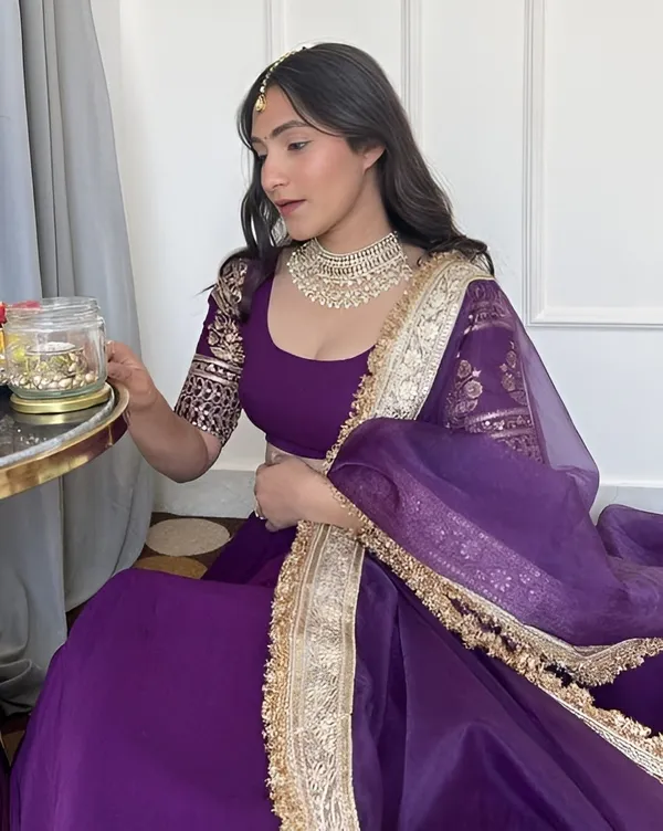 Elegant_Embroidered_Sequence_Designer_Lahenga_Choli_With_Dupatta