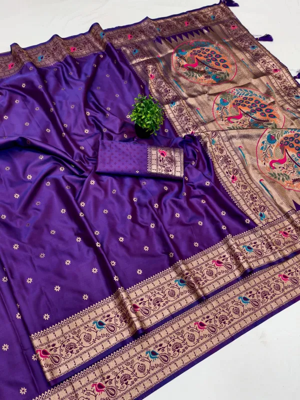 Purple_Banarasi_Silk_Peacock_Motif_Zari_Woven_Saree_For_Women