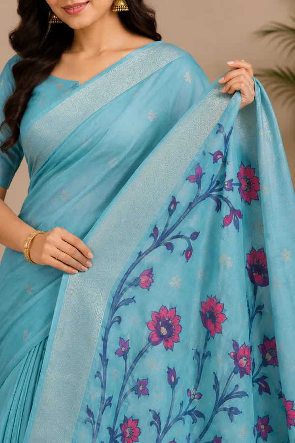 Premium_Sky_Blue_Floral_Cotton_Saree🩵