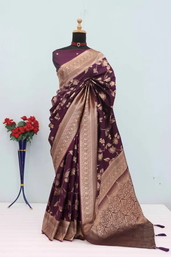 Purple_Banarasi_Silk_Saree_With_Golden_Zari_Work