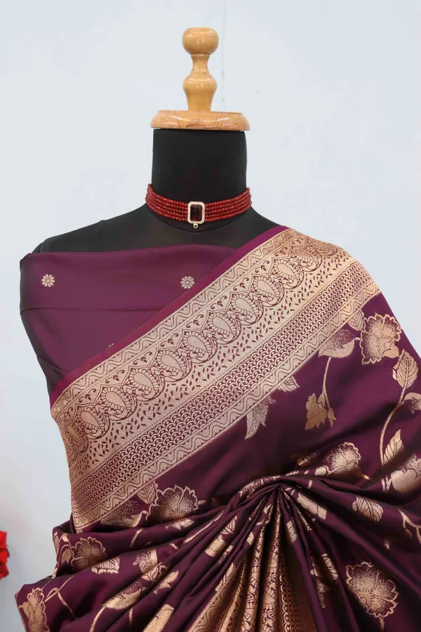 Purple_Banarasi_Silk_Saree_With_Golden_Zari_Work