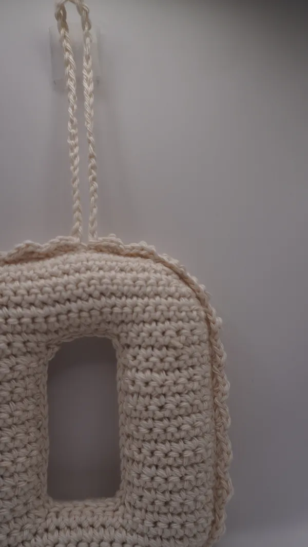 Crochet_Alphabet_Charm_O_In_Ivory