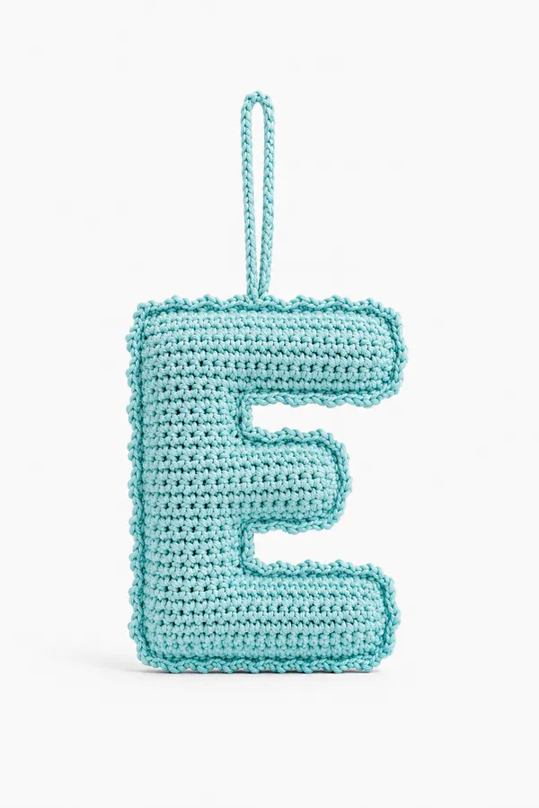 Crochet_Alphabet_Charm_E_In_Powder_Blue