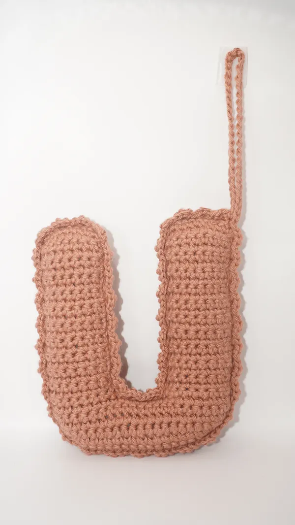 Crochet_Alphabet_Charm_U_In_Blush