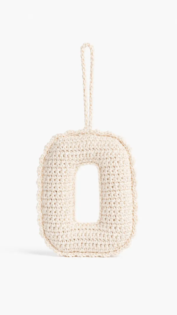 Crochet_Alphabet_Charm_O_In_Ivory