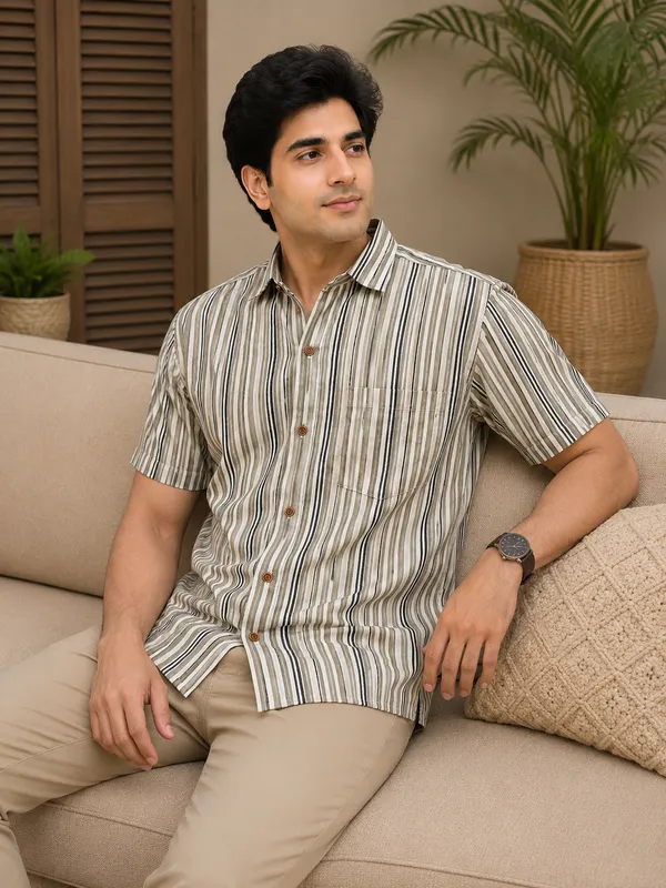 HALF_Sleeves_Shirt_For_men