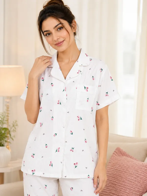 NIGHT_-SUIT-WHITE-BASE-FLOWER-PRINT
