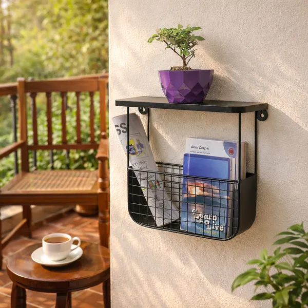 Metal_Wall_Mounted_Magazine_Rack_With_Shelf