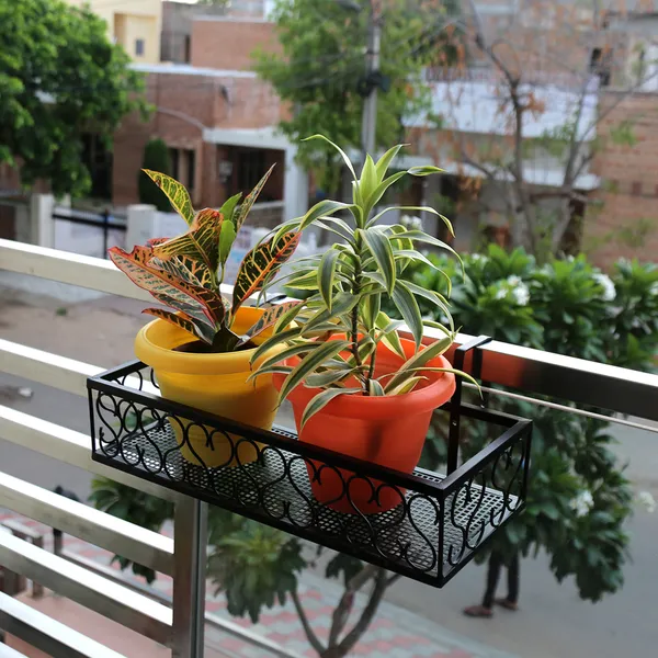 Metal_Balcony_Railing_Planter_Stand_Set_Of_2