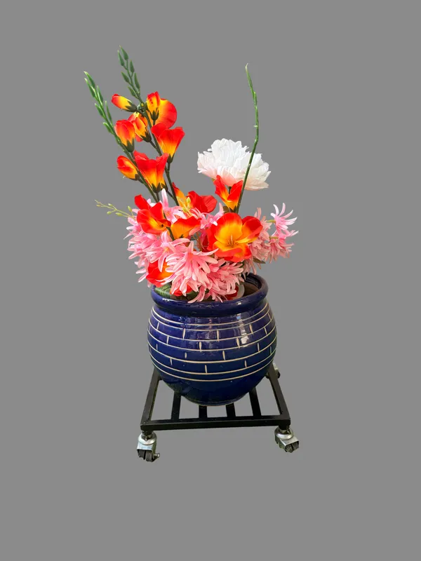 Metal_Square_Wheeled_Planter_Stand